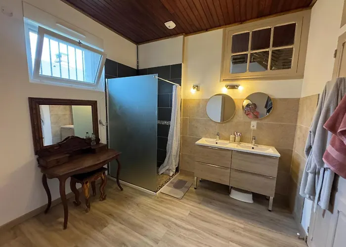 L'escale Campanoise Et Du Pic *