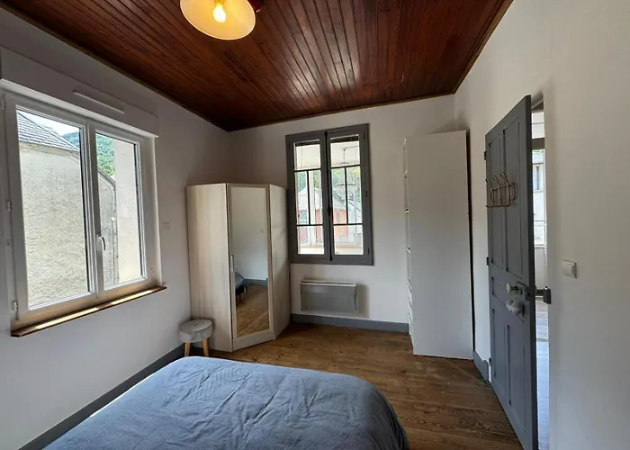 L'escale Campanoise Et Du Pic Apartman