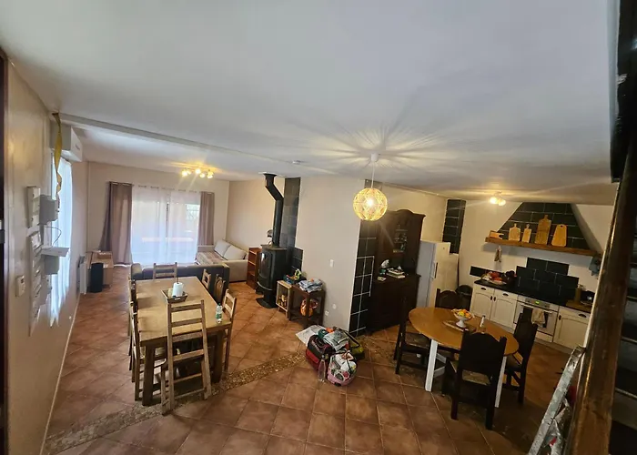 L'escale Campanoise Et Du Pic Campan